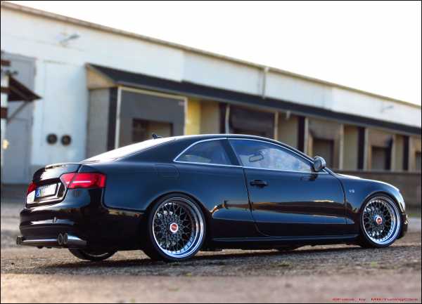 1:18 Audi S5 V8 Coupe schwarz mit 20´ BBS Echt-Alufelgen inkl. OVP